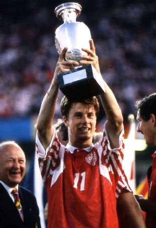 Brian Laudrup with the European Championship trophy in 1992